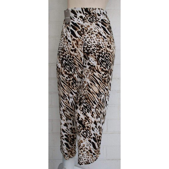 New NWT Chico's 2 Large Animal Variation Crop 25 inseam Stretch Jersey Pants - Picture 2 of 4